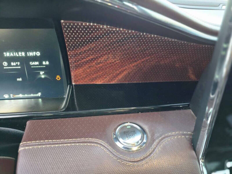 2018 Lincoln Navigator Black Label