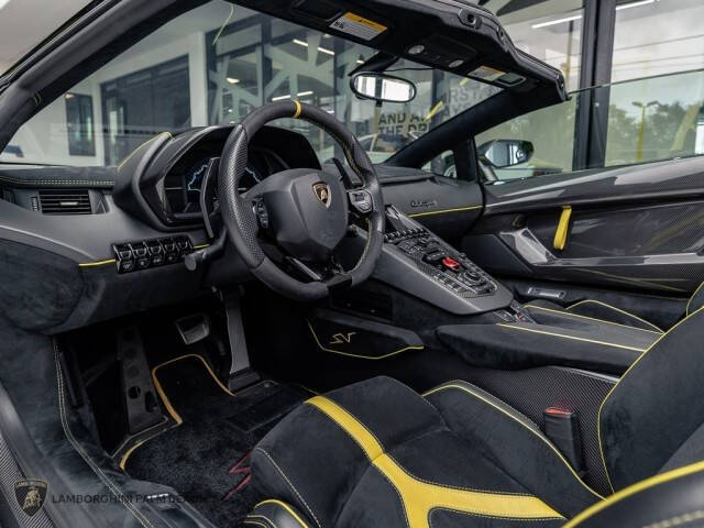 2017 Lamborghini Aventador LP 750-4 SV