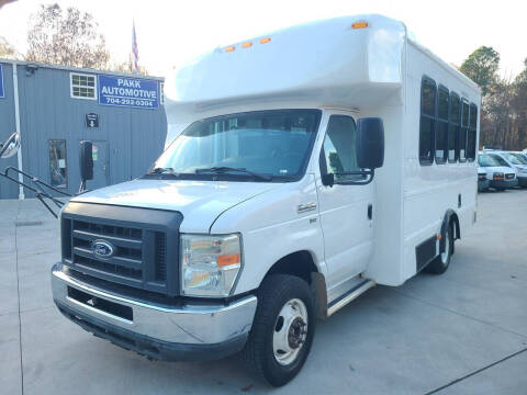 2016 Ford E-Series E-350 SD