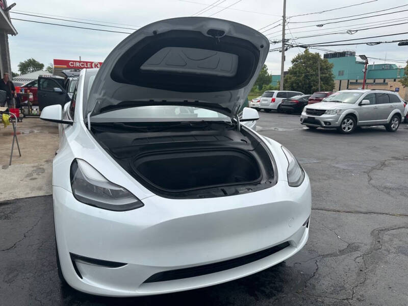 2023 Tesla Model Y Long Range