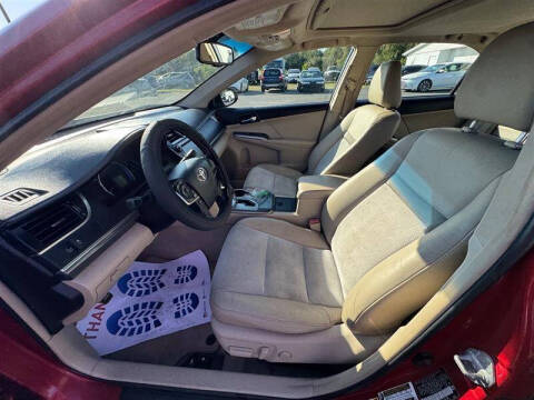 2012 Toyota Camry Hybrid XLE