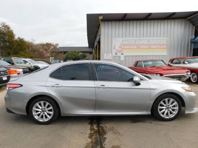 2018 Toyota Camry LE