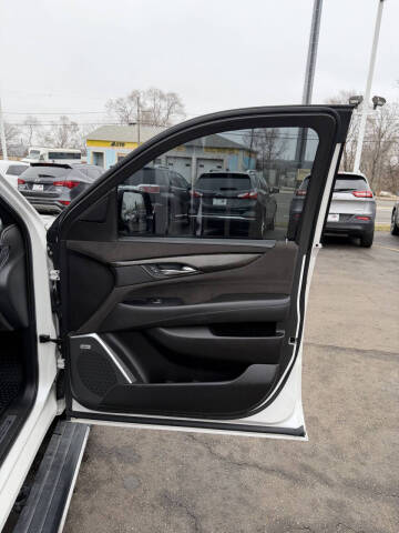 2017 Cadillac Escalade Platinum