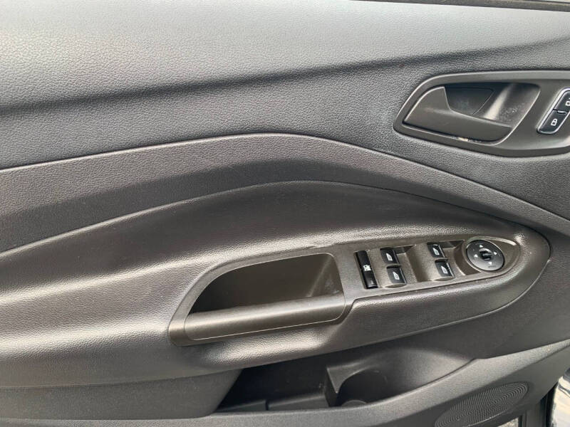 2014 Ford Escape S