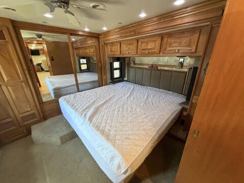 2011 Tiffin Phaeton