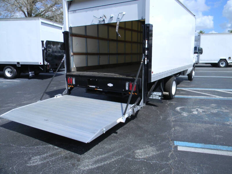 2016 Ford E-350