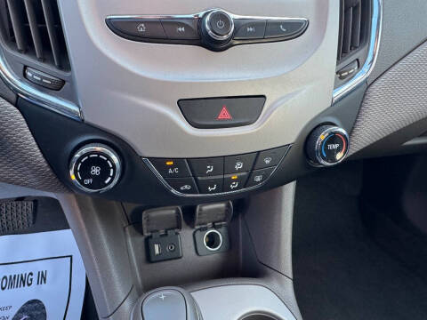 2018 Chevrolet Cruze LS Auto