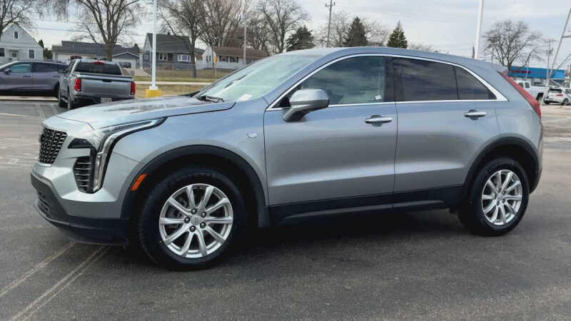 2023 Cadillac XT4 Luxury
