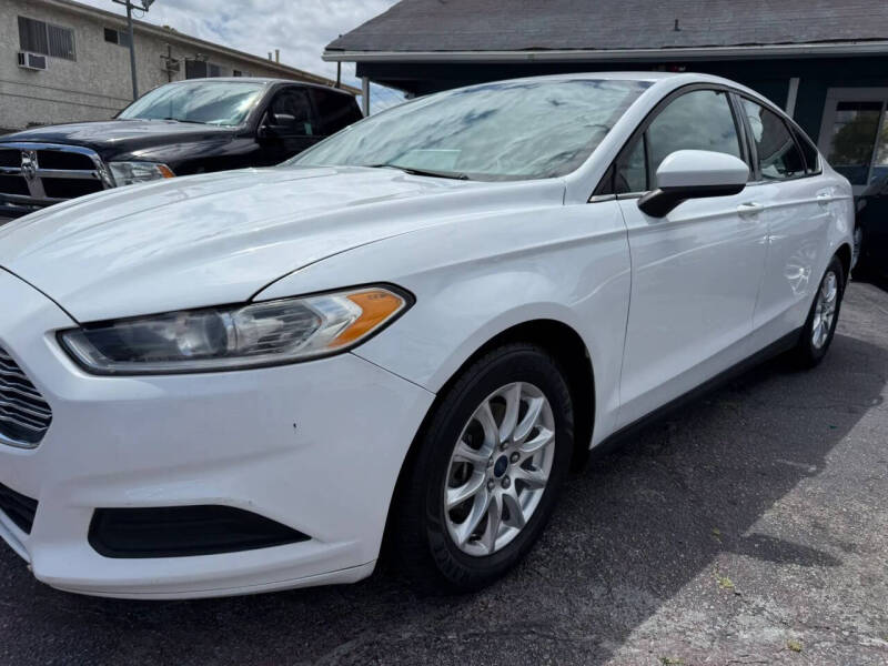 2016 Ford Fusion S