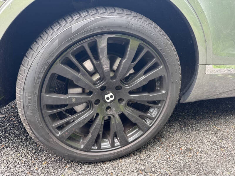 2018 Bentley Bentayga W12 Signature Edition