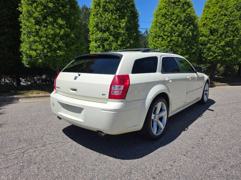 2005 Dodge Magnum RT