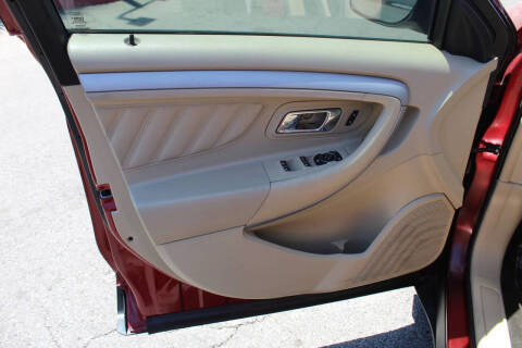 2018 Ford Taurus SEL