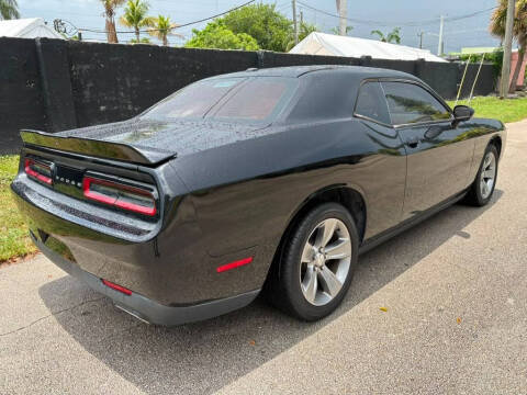 2019 Dodge Challenger SXT