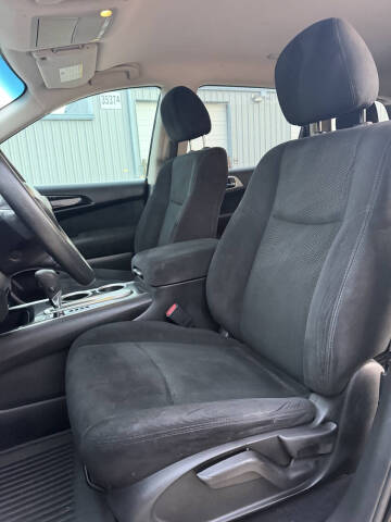 2016 Nissan Pathfinder Platinum