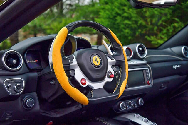 2016 Ferrari California T