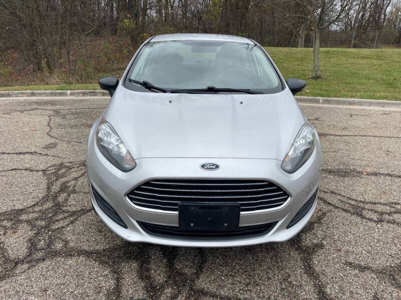 2019 Ford Fiesta SE photo 2