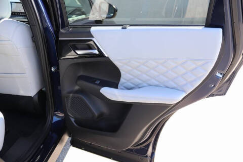 2025 Mitsubishi Outlander PHEV SEL