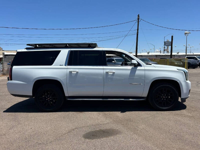 2017 GMC Yukon XL SLT