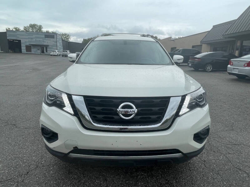 2017 Nissan Pathfinder SV