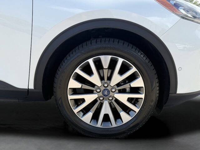 2020 Ford Escape Hybrid Titanium