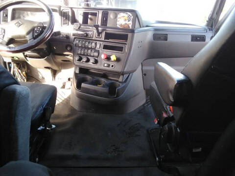 2018 International LT625