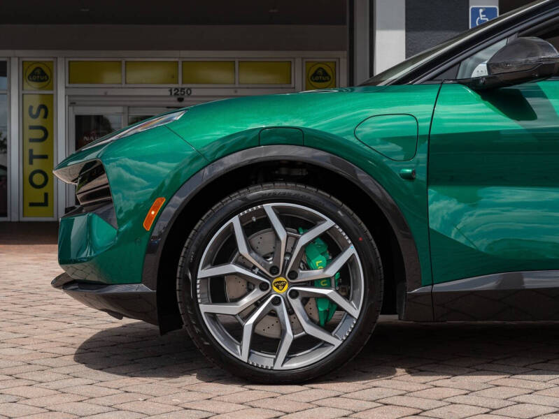 2025 Lotus Eletre Carbon