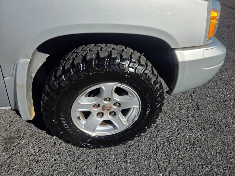 2005 Dodge Dakota Laramie