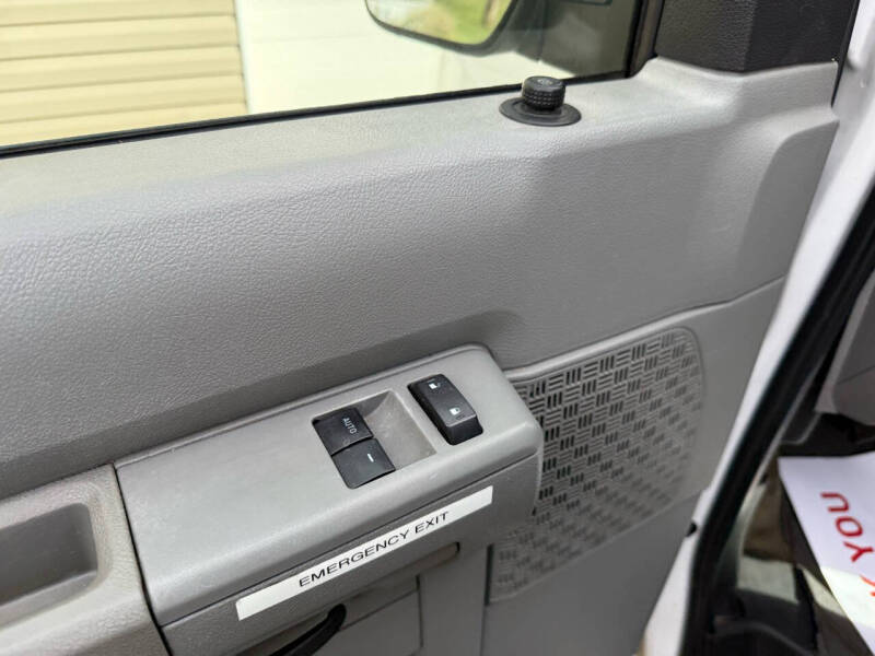 2014 Ford E-Series E-350 SD XLT