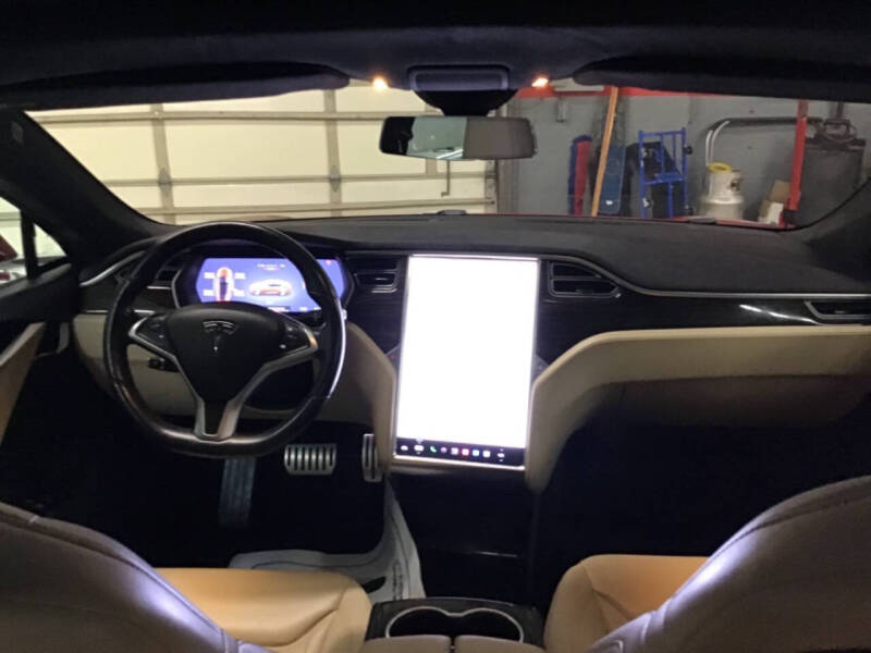 2015 Tesla Model S P85D