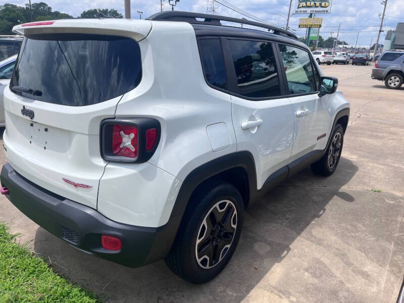 2017 Jeep Renegade Trailhawk