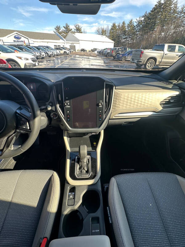2025 Subaru Forester Premium