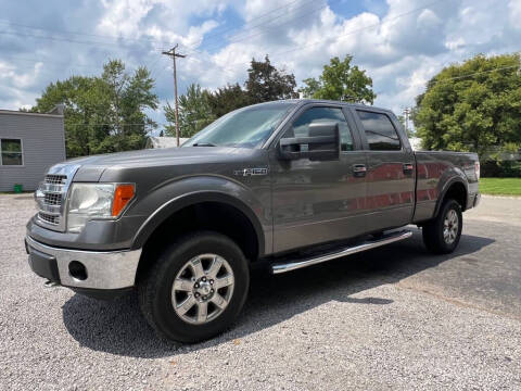 2013 Ford F-150 for sale at The Car Mart in Milford IN