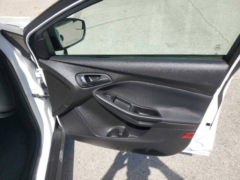 2017 Ford Focus S
