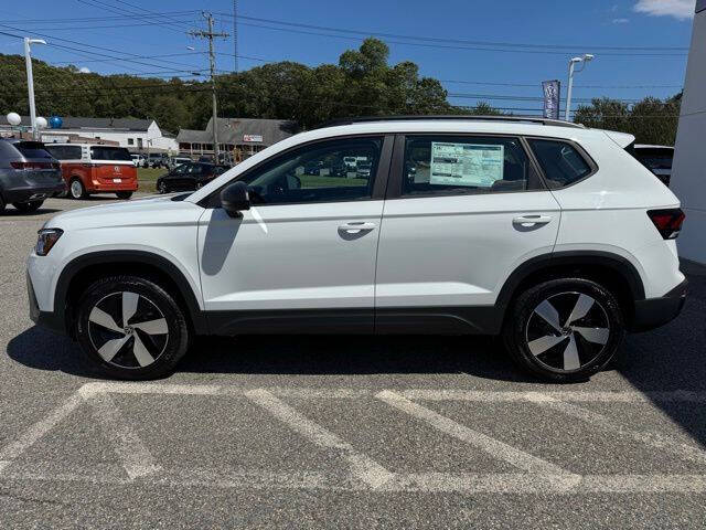 2025 Volkswagen Taos S 4Motion