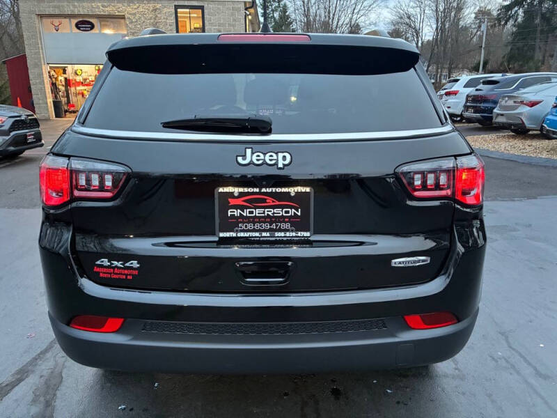 2023 Jeep Compass Latitude Lux