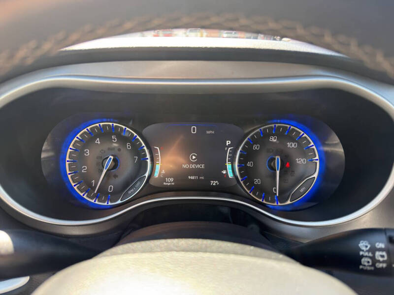 2022 Chrysler Pacifica Touring L
