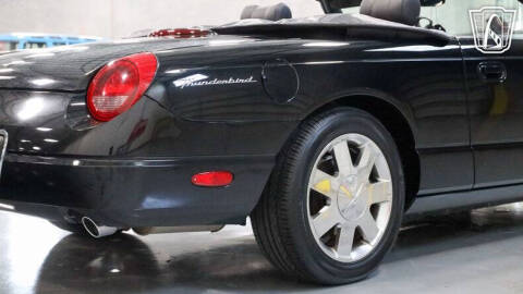 2002 Ford Thunderbird Deluxe