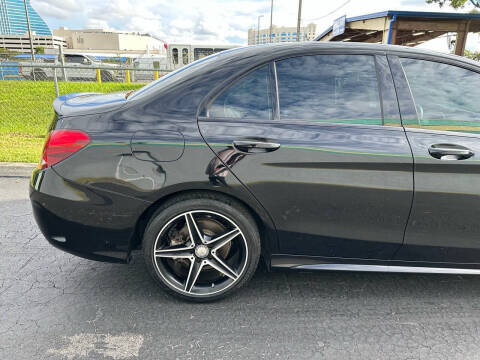2017 Mercedes-Benz C-Class C 300