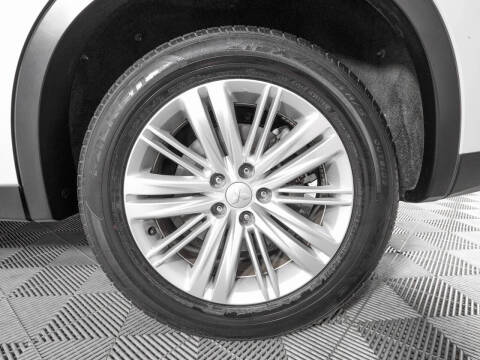 2023 Mitsubishi Outlander ES