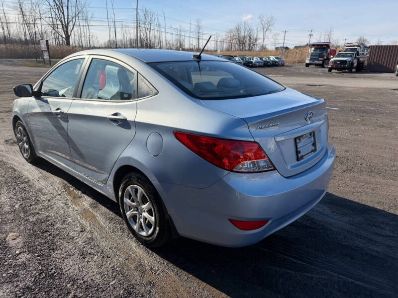 2013 Hyundai Accent GLS