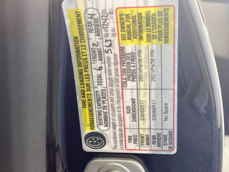 2024 Chrysler Voyager LX