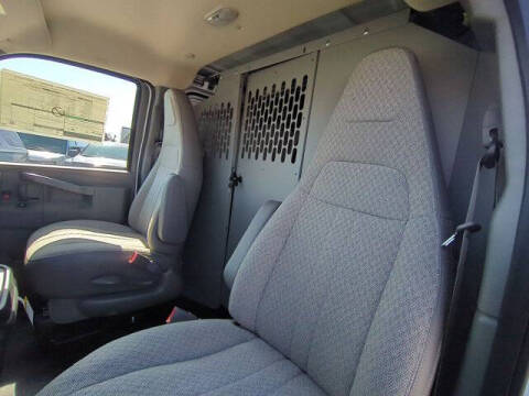 2025 Chevrolet Express 2500