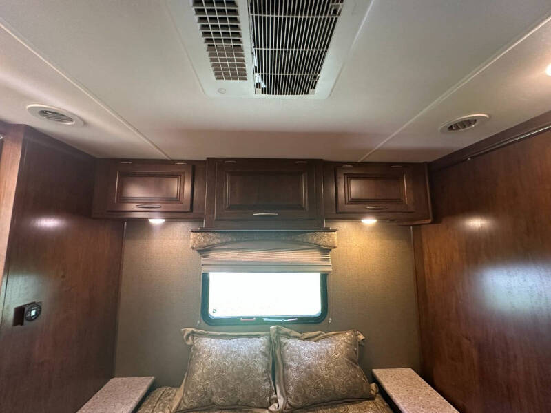 2016 Coachmen Mirada