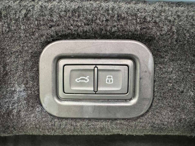 2022 Bentley Flying Spur V8