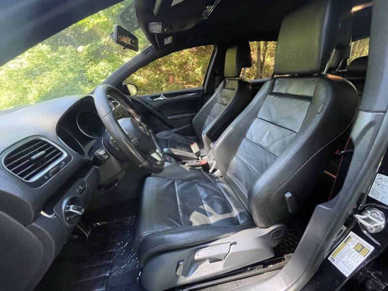 2013 Volkswagen GTI Wolfsburg Edition PZEV