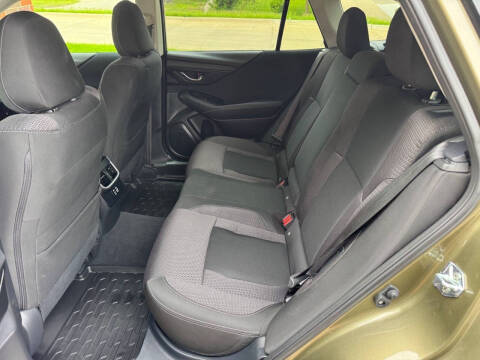 2025 Subaru Outback Premium