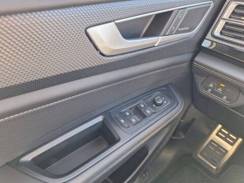 2026 Volkswagen Atlas Cross Sport SEL Premium R-Line 4Motion