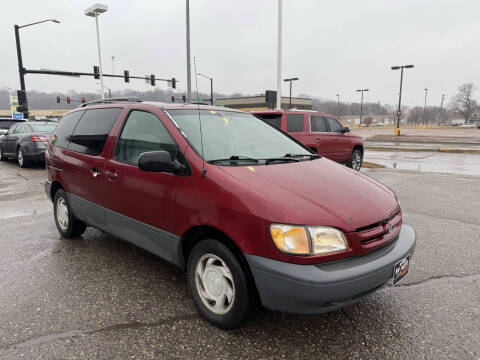 1998 Toyota Sienna LE