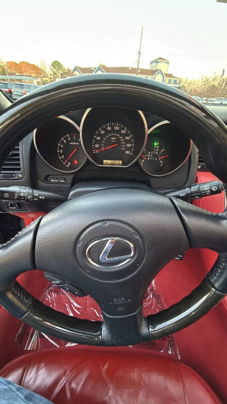 2005 Lexus SC 430