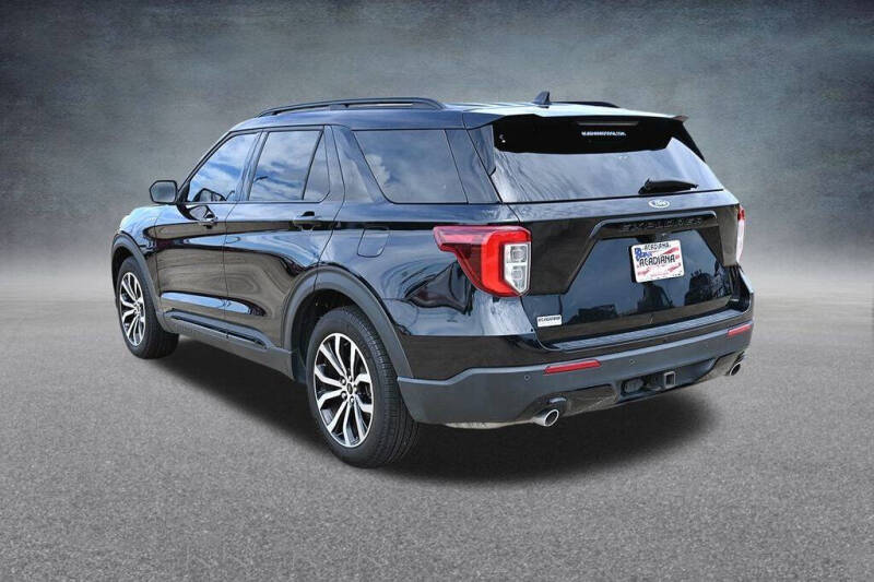2022 Ford Explorer ST-Line